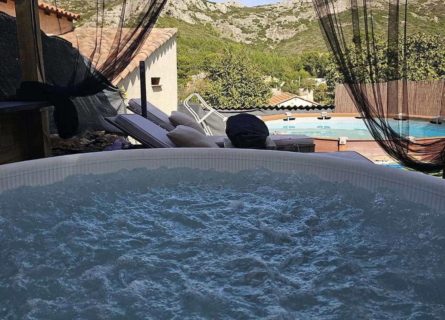 Le Nid Des Calanques Et Son Jacuzzi Appartement Marseilles